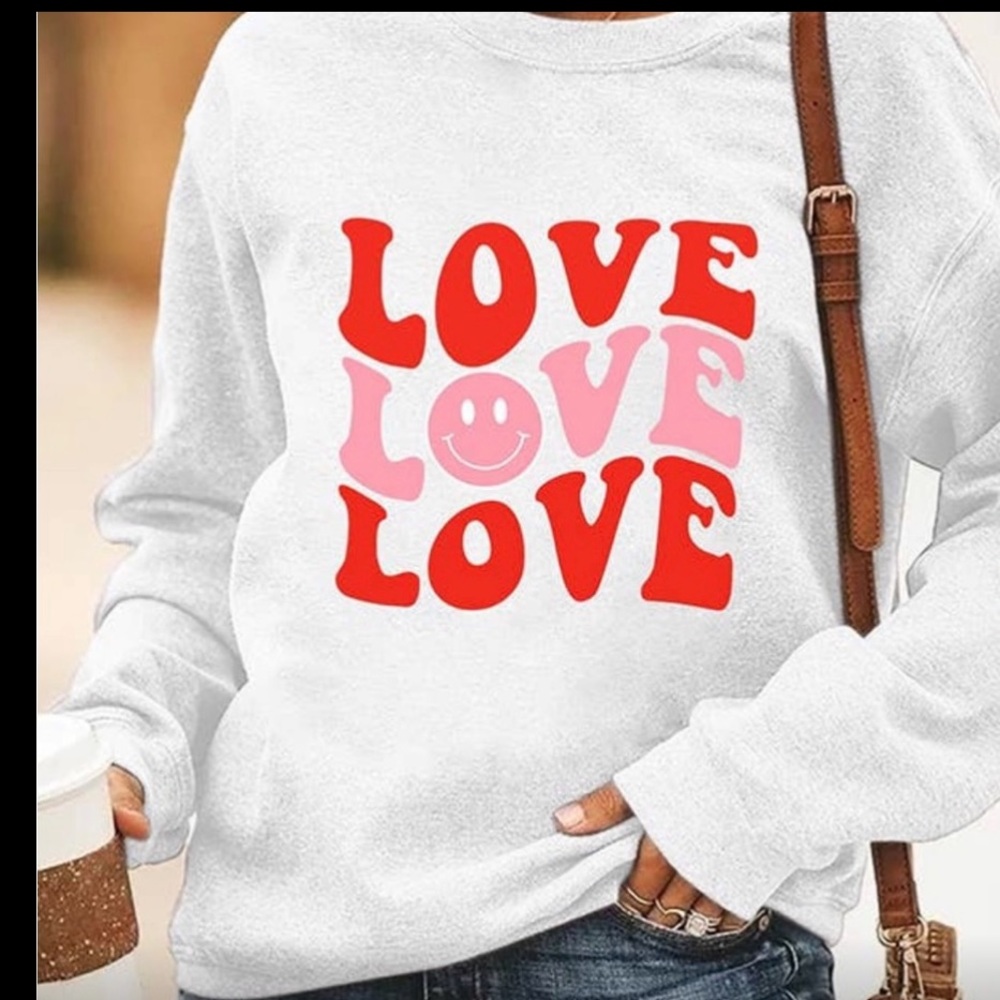 NWT💕LOVE❤️Valentine SWEATER/SWEATSHIRT💕Size XL❤️